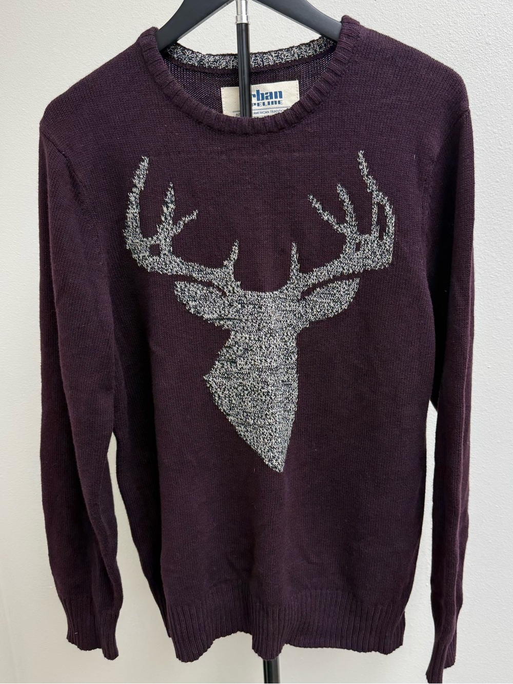 urban pipeline Men's Plum Crewneck Sweater with Silver Deer Graphic